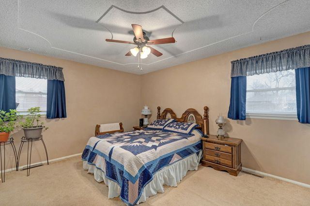 2764 W Vincent Street, Springfield, MO 65810