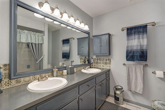 2764 W Vincent Street, Springfield, MO 65810