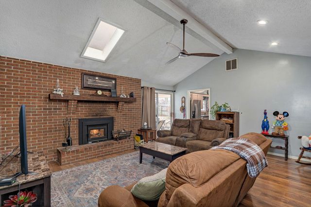 2764 W Vincent Street, Springfield, MO 65810