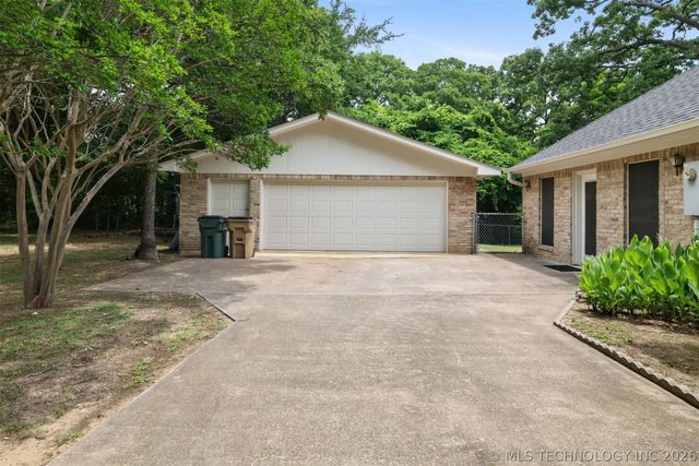 722 Westwood, Durant, OK 74701