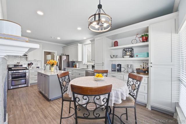 9306 N 103rd East East Avenue, Owasso, OK 74055