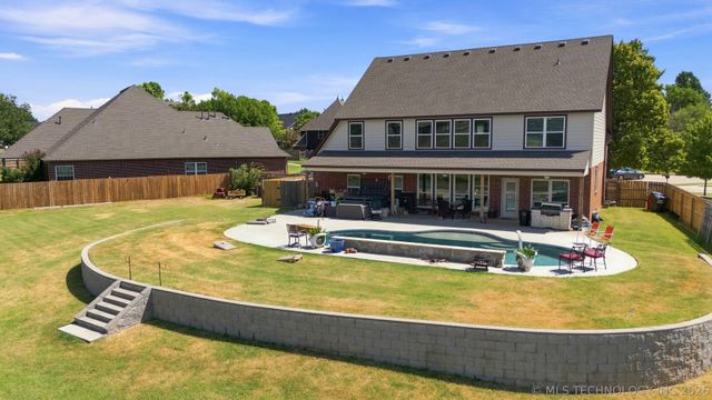 9306 N 103rd East East Avenue, Owasso, OK 74055
