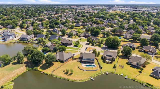 9306 N 103rd East East Avenue, Owasso, OK 74055