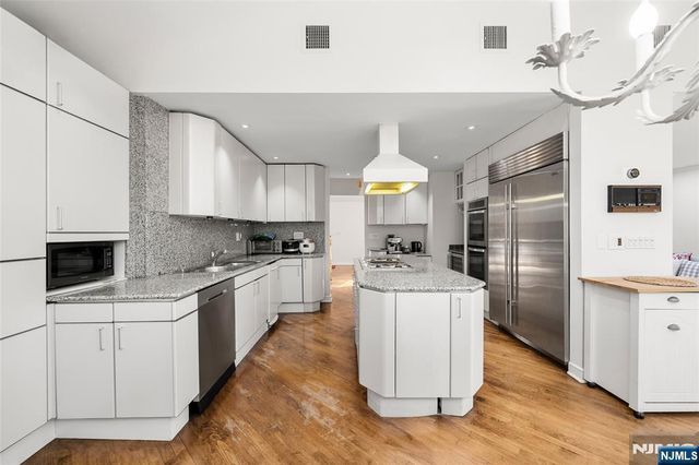 67 Stewart Street, Demarest, NJ 07627