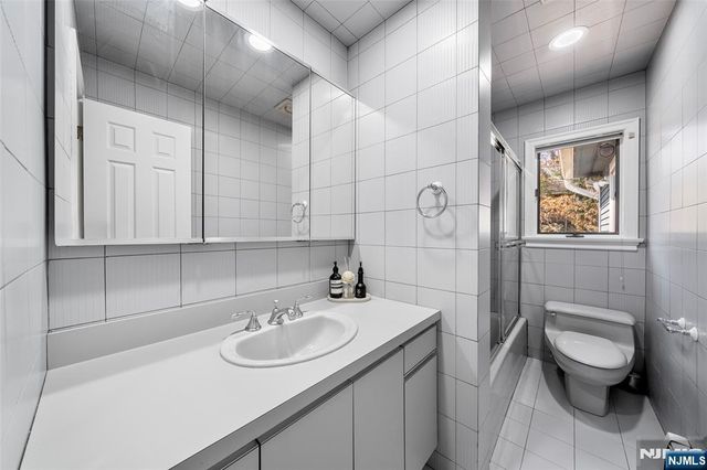 67 Stewart Street, Demarest, NJ 07627