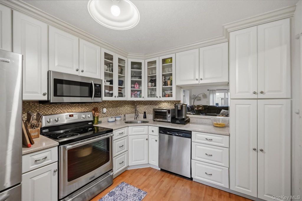 1 Goldsmith Court, Washingtonville, NY 10992 — photo 5