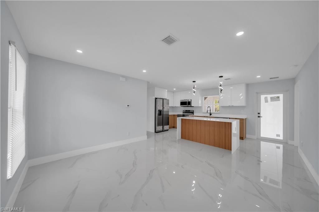 201 Homewood AVE S, LEHIGH ACRES, FL 33974 — photo 4