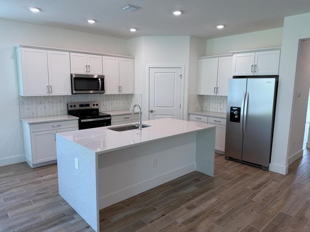 6560 SE Park Trace Drive, Stuart, FL 34997