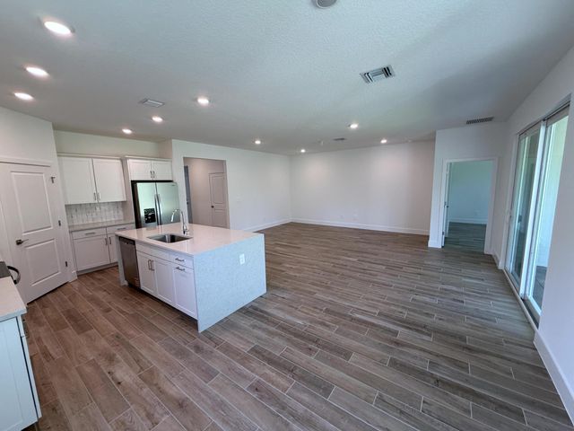 6560 SE Park Trace Drive, Stuart, FL 34997