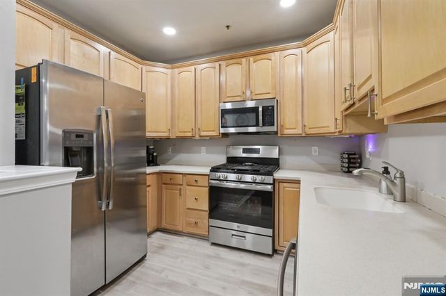 351 Oswego Court 351, West New York, NJ 07093