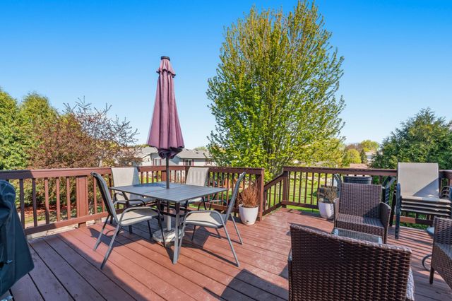 4445 Manor Drive NW, Rochester, MN 55901