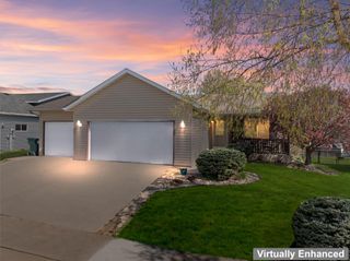 4445 Manor Drive NW, Rochester, MN 55901