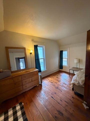 63 S Howell Street, Hillsdale City, MI 49242