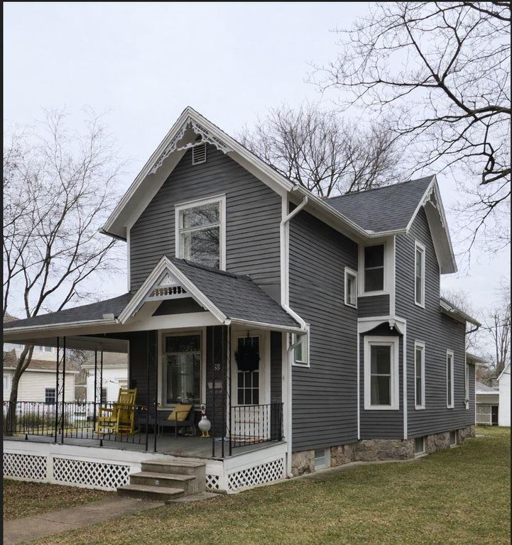 63 S Howell Street, Hillsdale City, MI 49242
