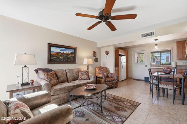 444 S Paseo Quinta Apt C, Green Valley, AZ 85614