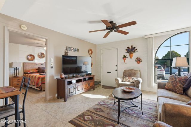 444 S Paseo Quinta Apt C, Green Valley, AZ 85614