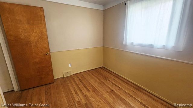 28606 Denise Street, Madison Heights, MI 48071