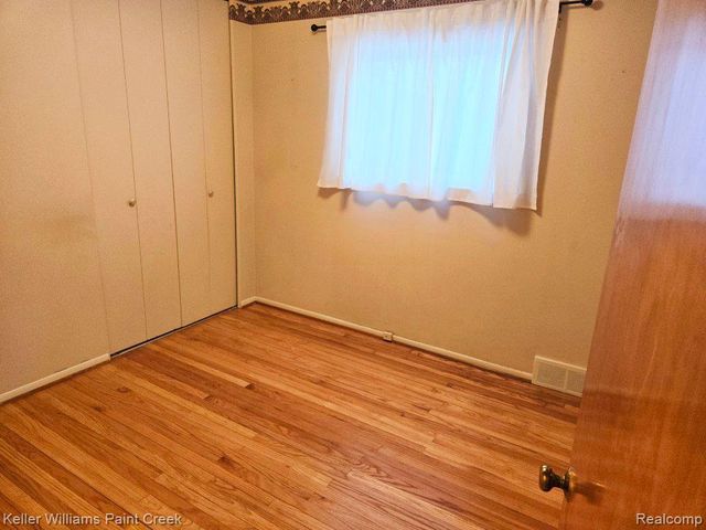 28606 Denise Street, Madison Heights, MI 48071