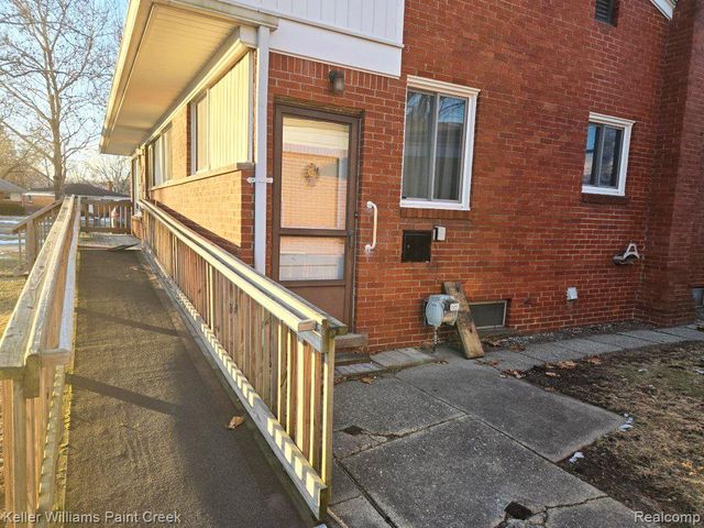 28606 Denise Street, Madison Heights, MI 48071