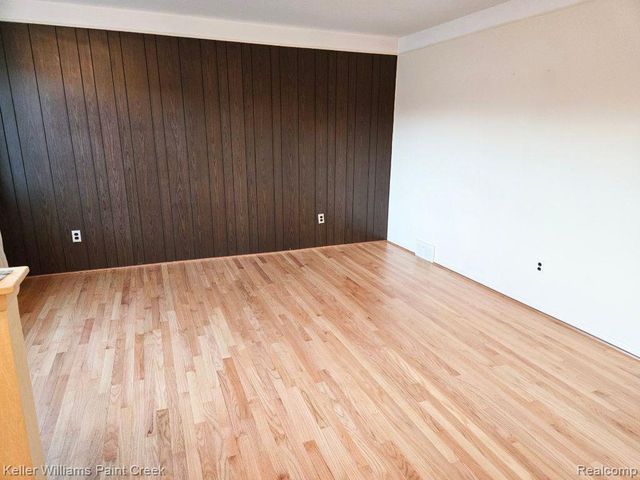 28606 Denise Street, Madison Heights, MI 48071