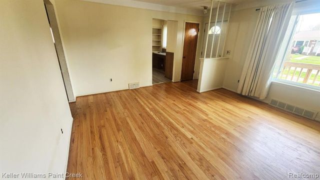 28606 Denise Street, Madison Heights, MI 48071