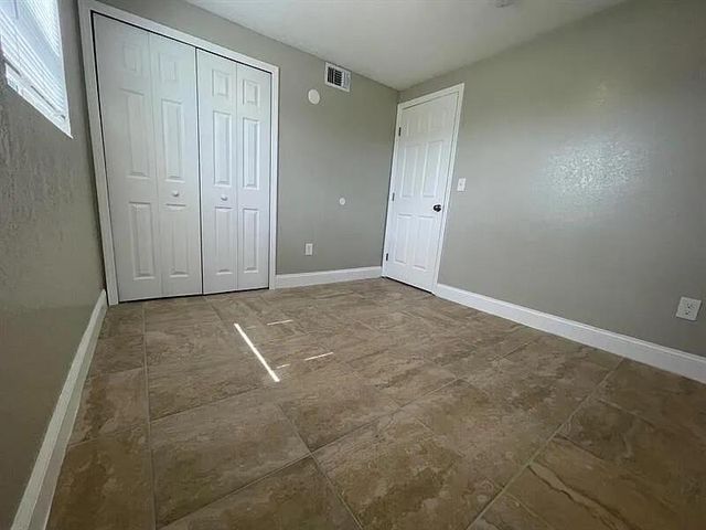 2505 AVENUE L, Fort Pierce, FL 34947