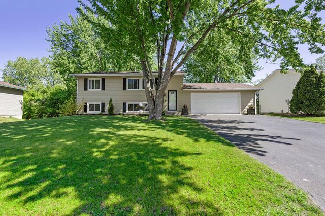 2123 Cliffview Drive, Eagan, MN 55122