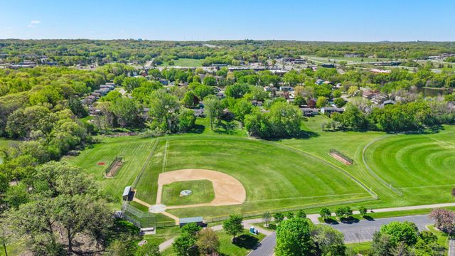 2123 Cliffview Drive, Eagan, MN 55122
