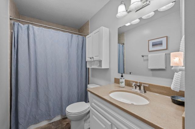 2123 Cliffview Drive, Eagan, MN 55122