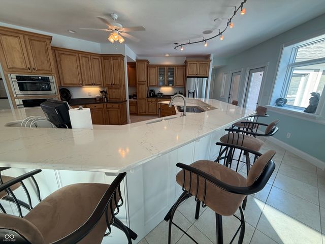 3799 N Foxcliff Drive E, Martinsville, IN 46151