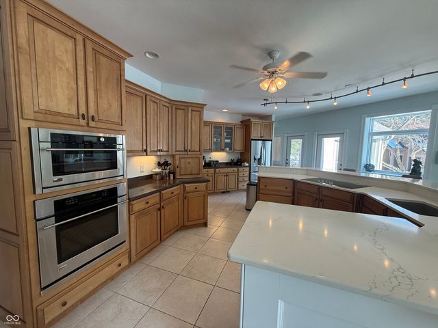 3799 N Foxcliff Drive E, Martinsville, IN 46151