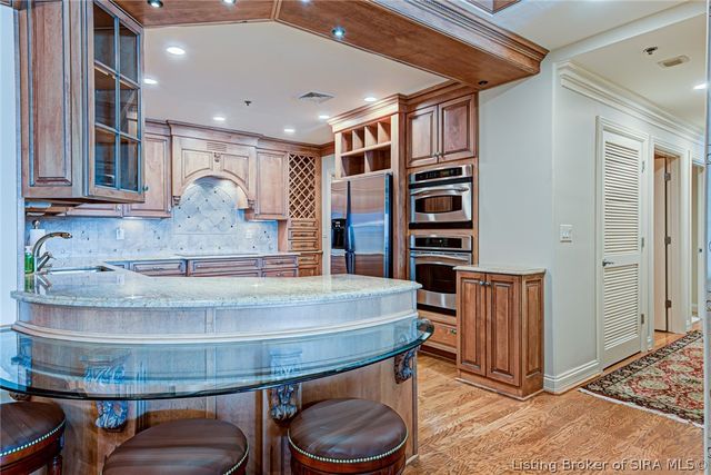 1 Riverpointe Plaza 1112, Jeffersonville, IN 47130