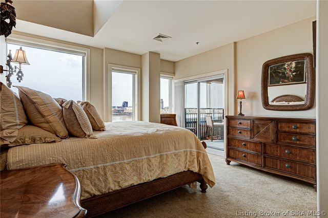 1 Riverpointe Plaza 1112, Jeffersonville, IN 47130