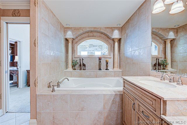 1 Riverpointe Plaza 1112, Jeffersonville, IN 47130