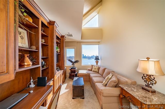 1 Riverpointe Plaza 1112, Jeffersonville, IN 47130