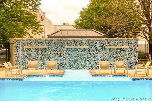 1 Riverpointe Plaza 1112, Jeffersonville, IN 47130