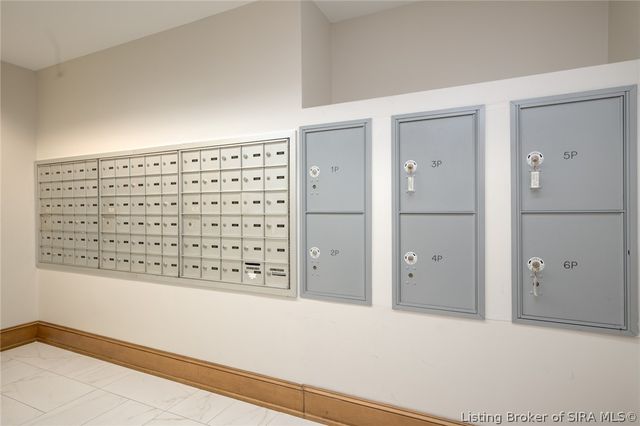 1 Riverpointe Plaza 1112, Jeffersonville, IN 47130