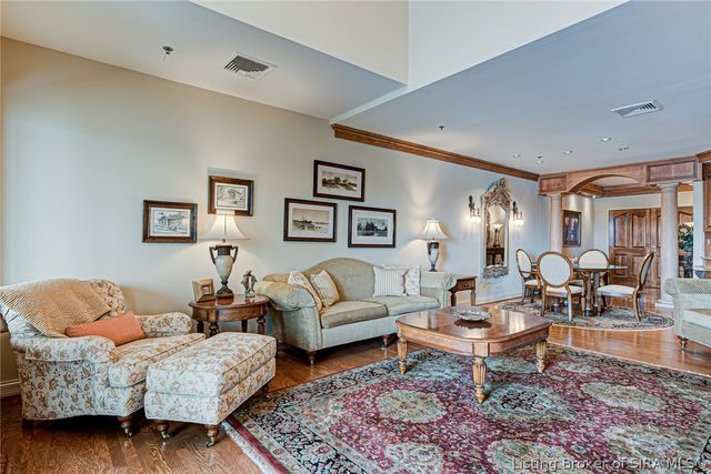 1 Riverpointe Plaza 1112, Jeffersonville, IN 47130