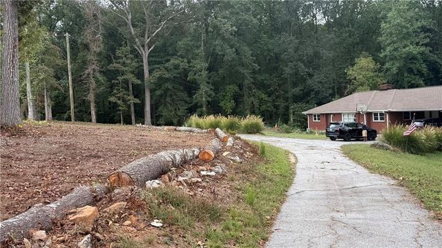 5165 Thompson Mill Road, Lithonia, GA 30038
