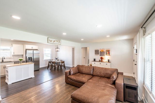 723 S Westland Ave, Gallatin, TN 37066