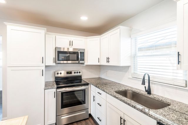 723 S Westland Ave, Gallatin, TN 37066