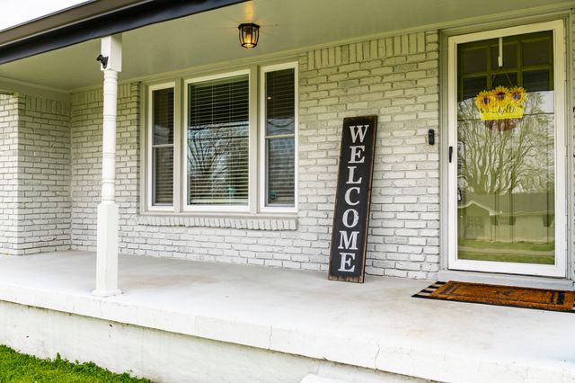 723 S Westland Ave, Gallatin, TN 37066