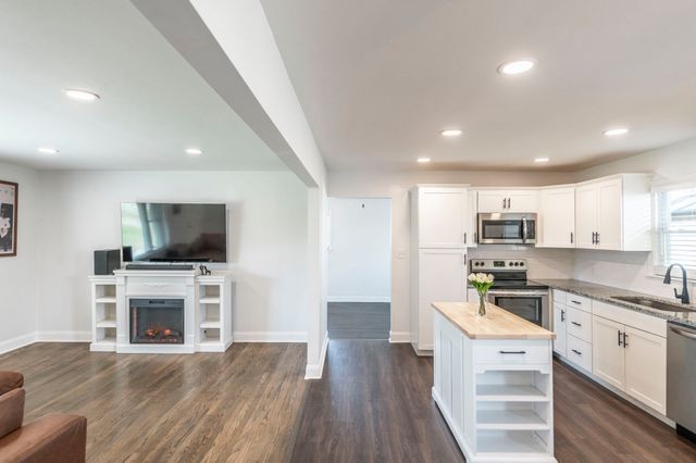 723 S Westland Ave, Gallatin, TN 37066