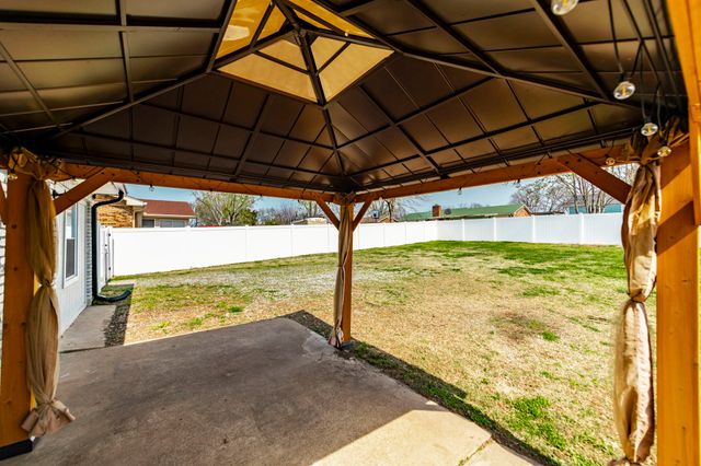 723 S Westland Ave, Gallatin, TN 37066