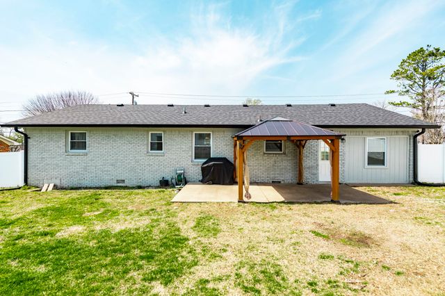 723 S Westland Ave, Gallatin, TN 37066