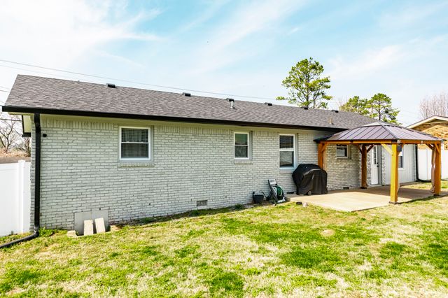 723 S Westland Ave, Gallatin, TN 37066