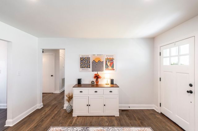 723 S Westland Ave, Gallatin, TN 37066