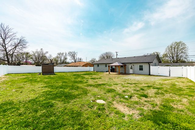 723 S Westland Ave, Gallatin, TN 37066