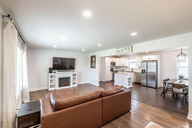 723 S Westland Ave, Gallatin, TN 37066