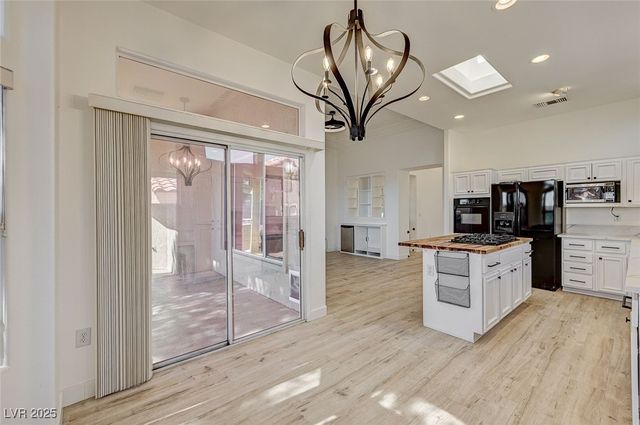 10725 Mission Lakes Avenue, Las Vegas, NV 89134